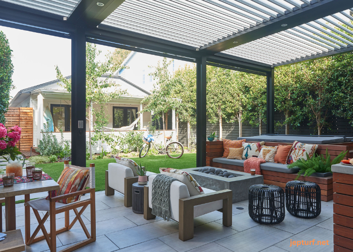 Enhancing Your Outdoor Experience: Selecting the Perfect Shade Solution for Your Mobile Home